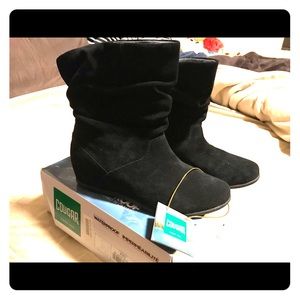 COUGAR Fifi 2 Women’s Waterproof Suede Boots 10M